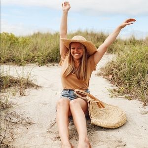 Meet your Posher, Julianna